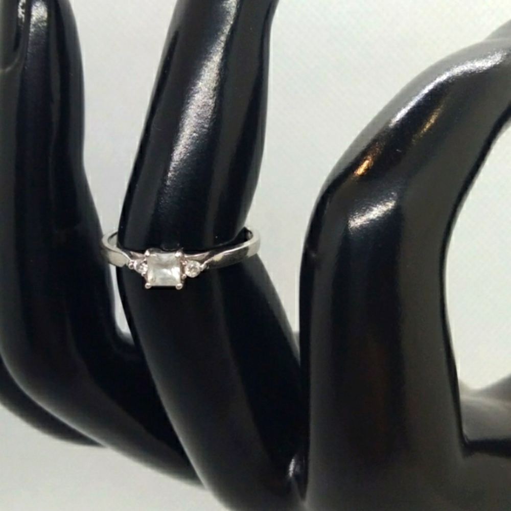 Topaz/diamond wedding ring sterling silver